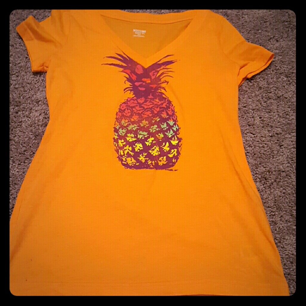 Pineapple shirt